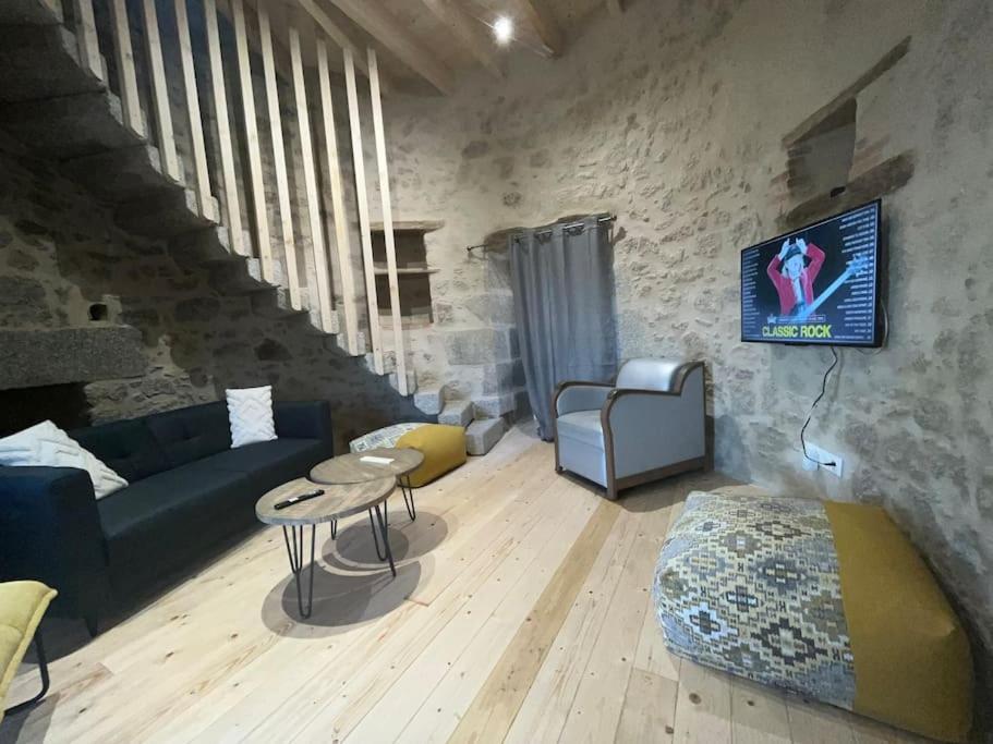 Loue Ancien Moulin A Vent Avec Piscine Et Jacuzzi Villa Neuvy-Bouin Exterior photo